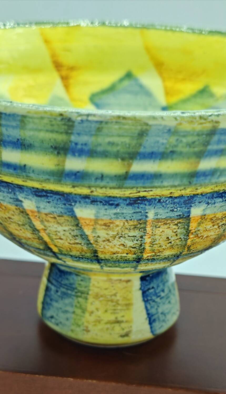 Large bowl on pedestal in pure Provencal style