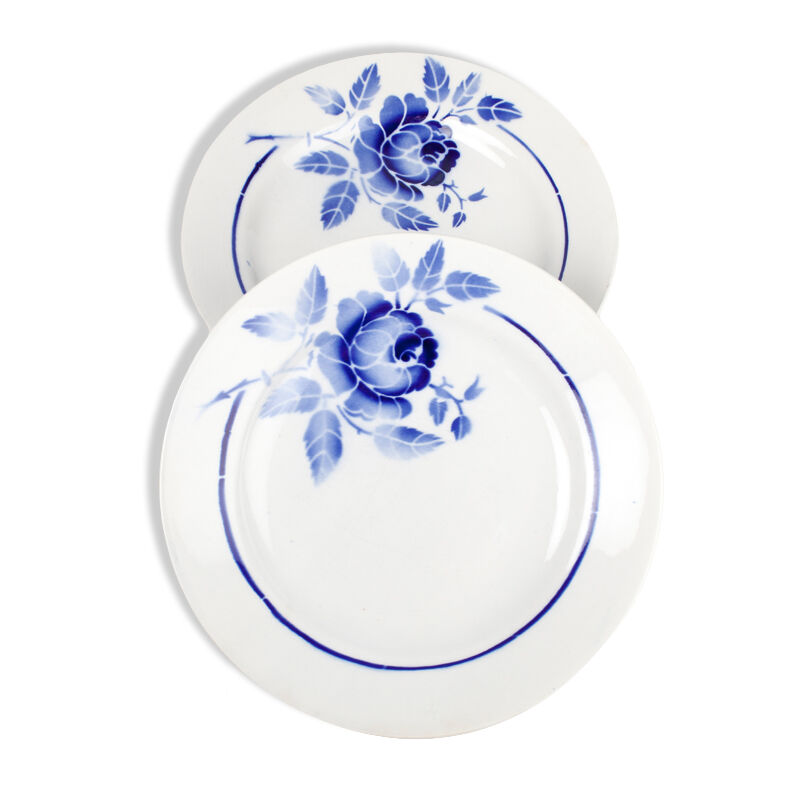 Pair of plates St Amand model rosine1932