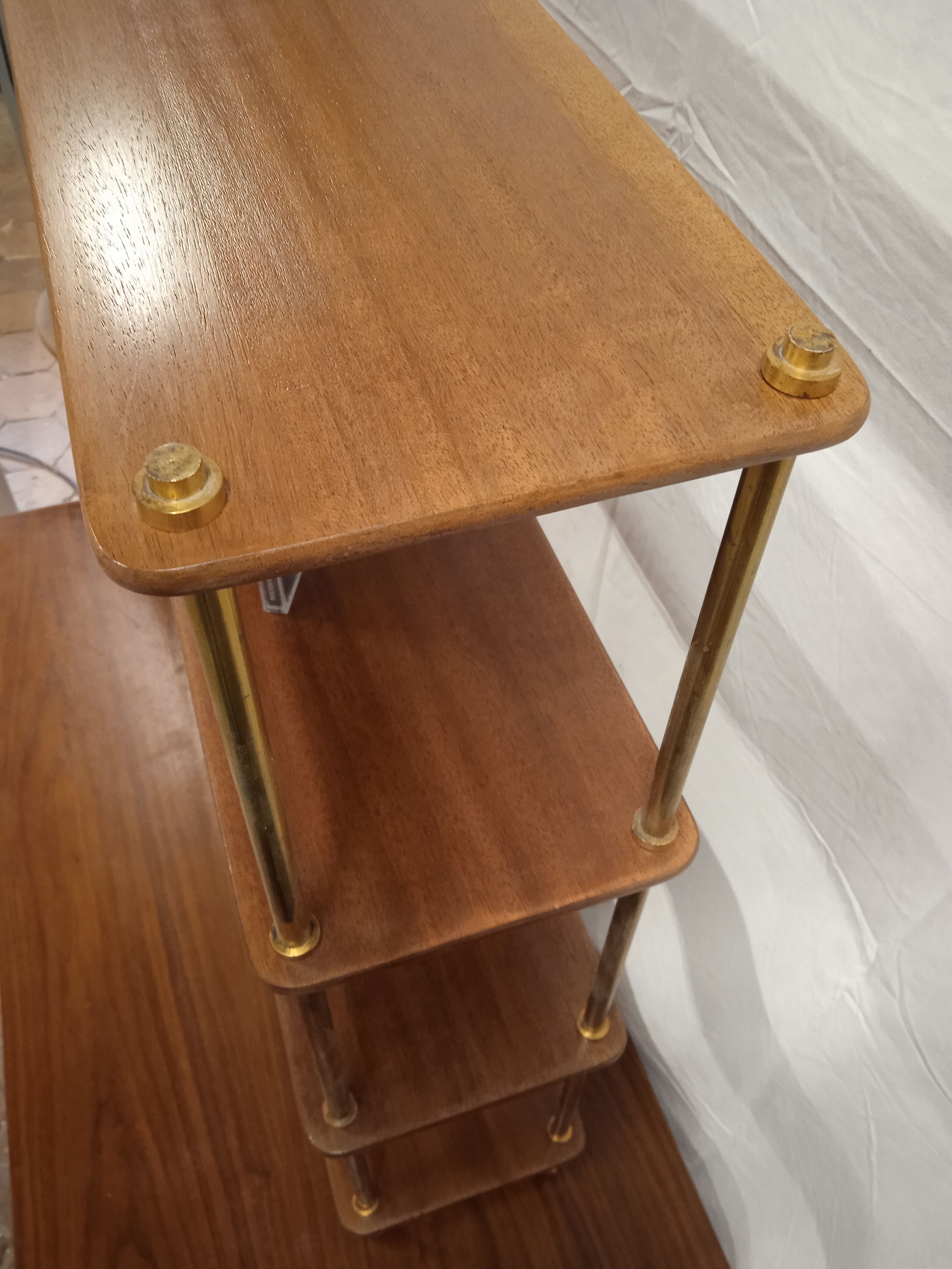 Small mahogany bookcase shelf