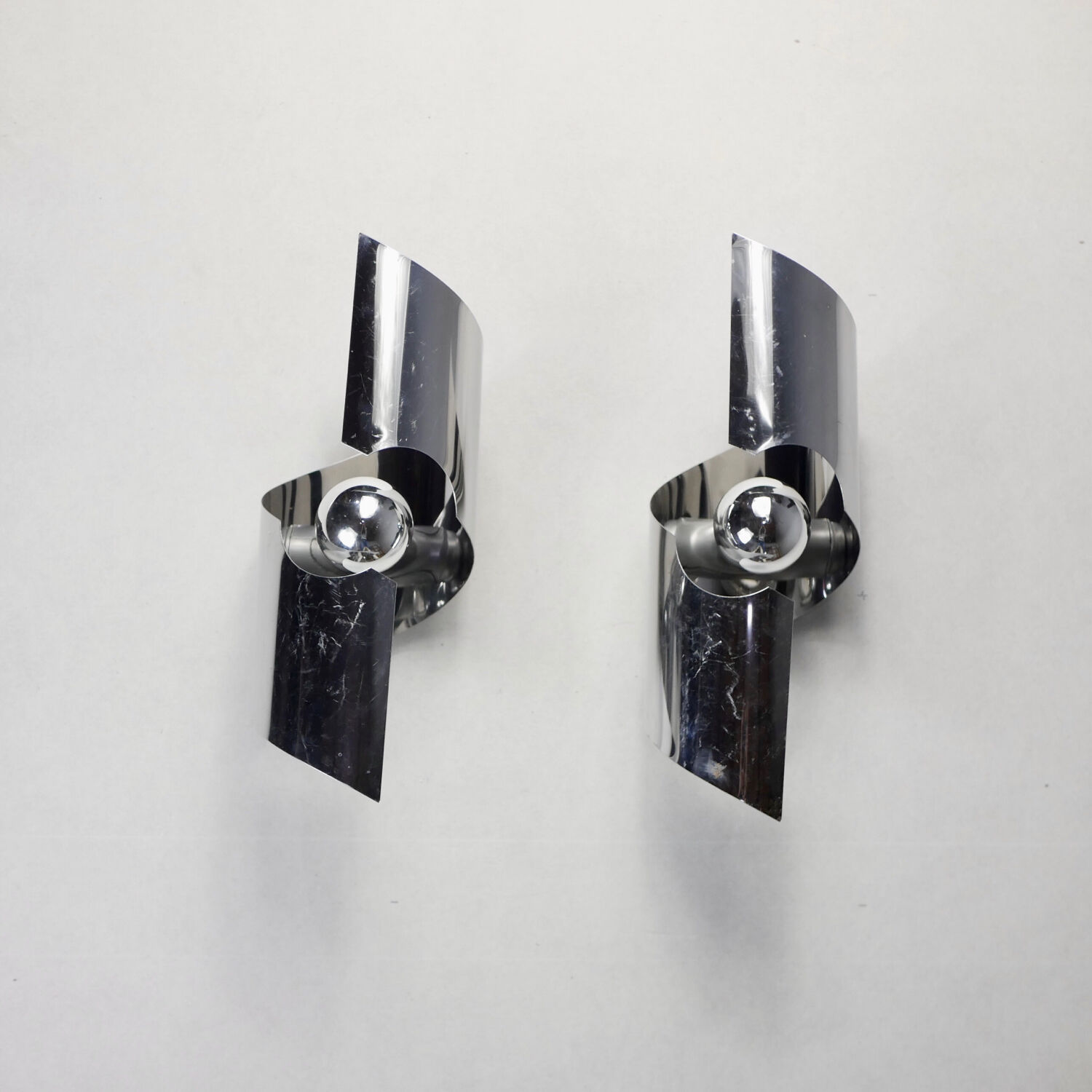Pair of chrome wall lamps 70s