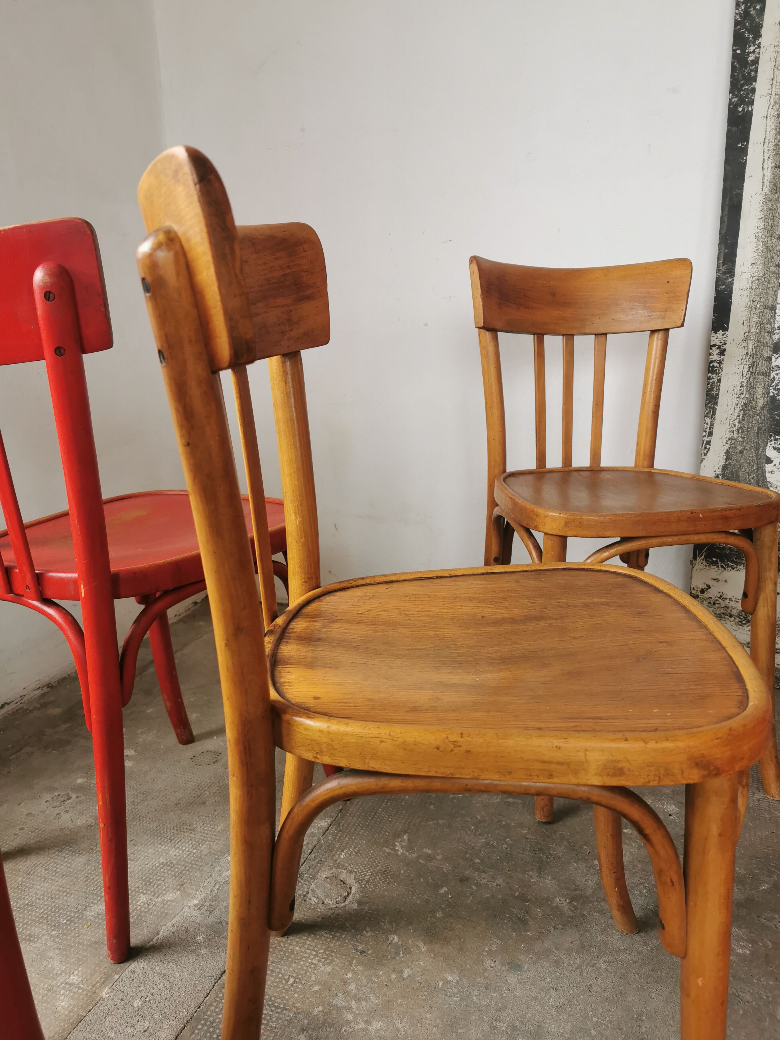 Set of 6 vintage bistro chairs
