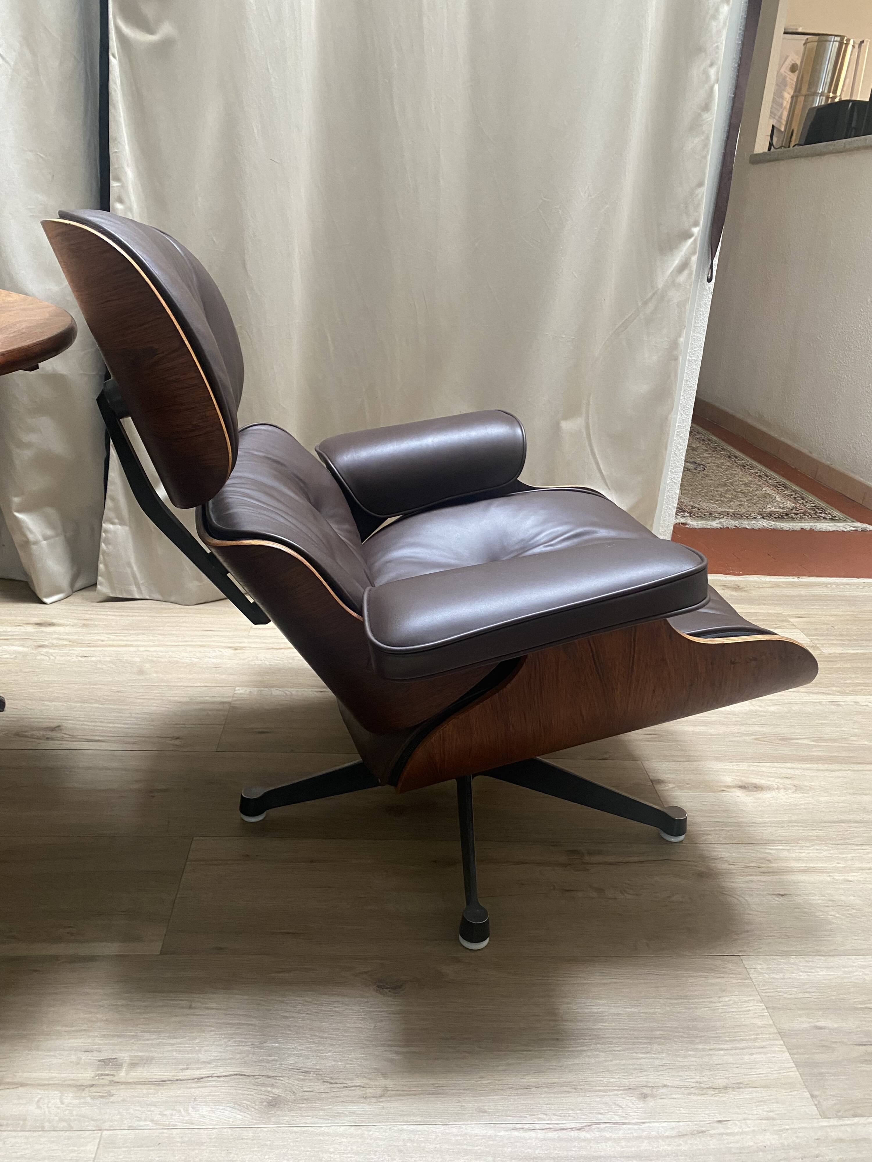 Lounge chair Charles Eames mobilier international