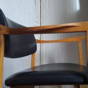 Large Scandinavian office armchair