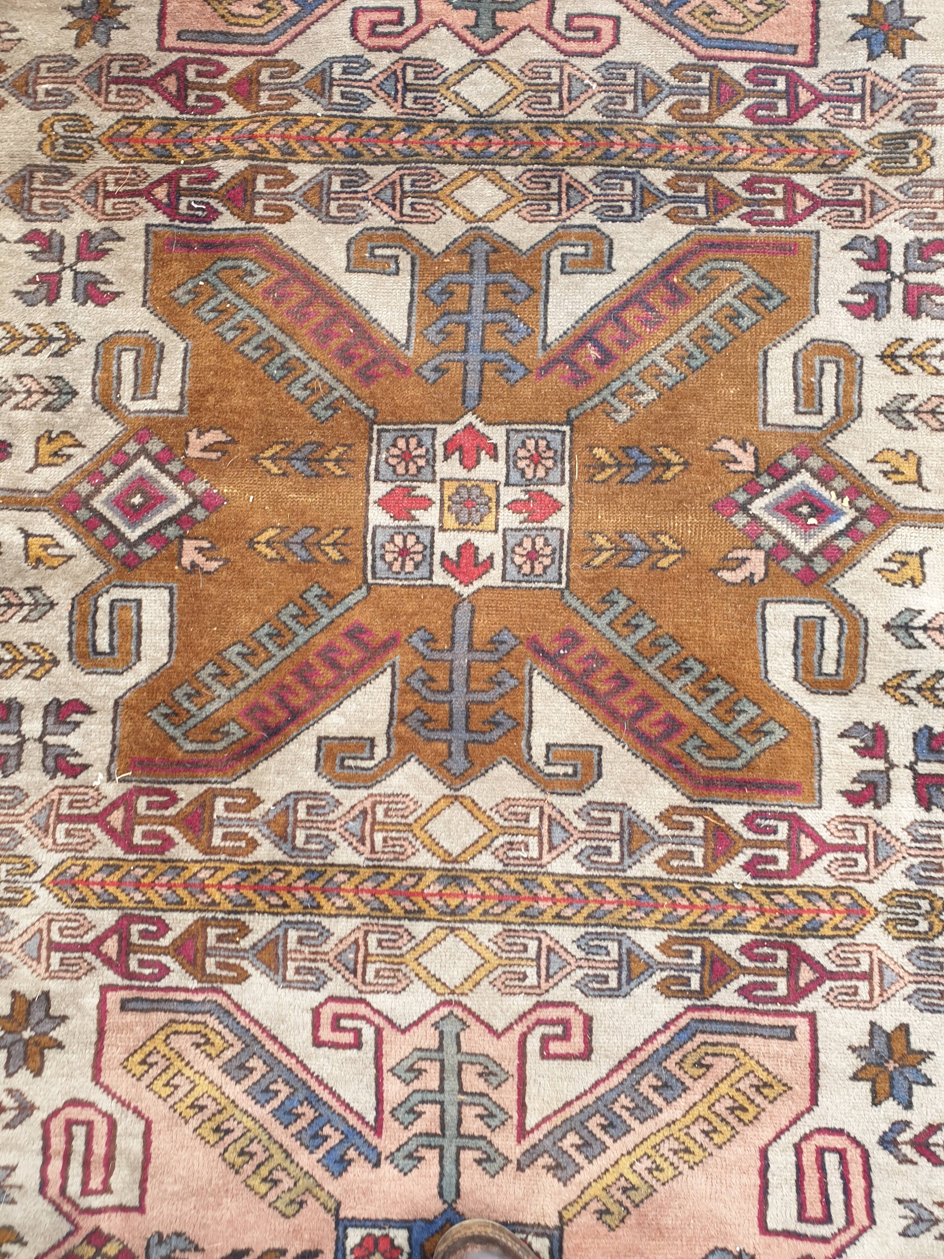 Tapis d'Orient ancien en laine