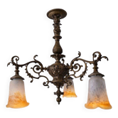 Antique Art Nouveau chandelier in gilded bronze with glass pâte tulips.