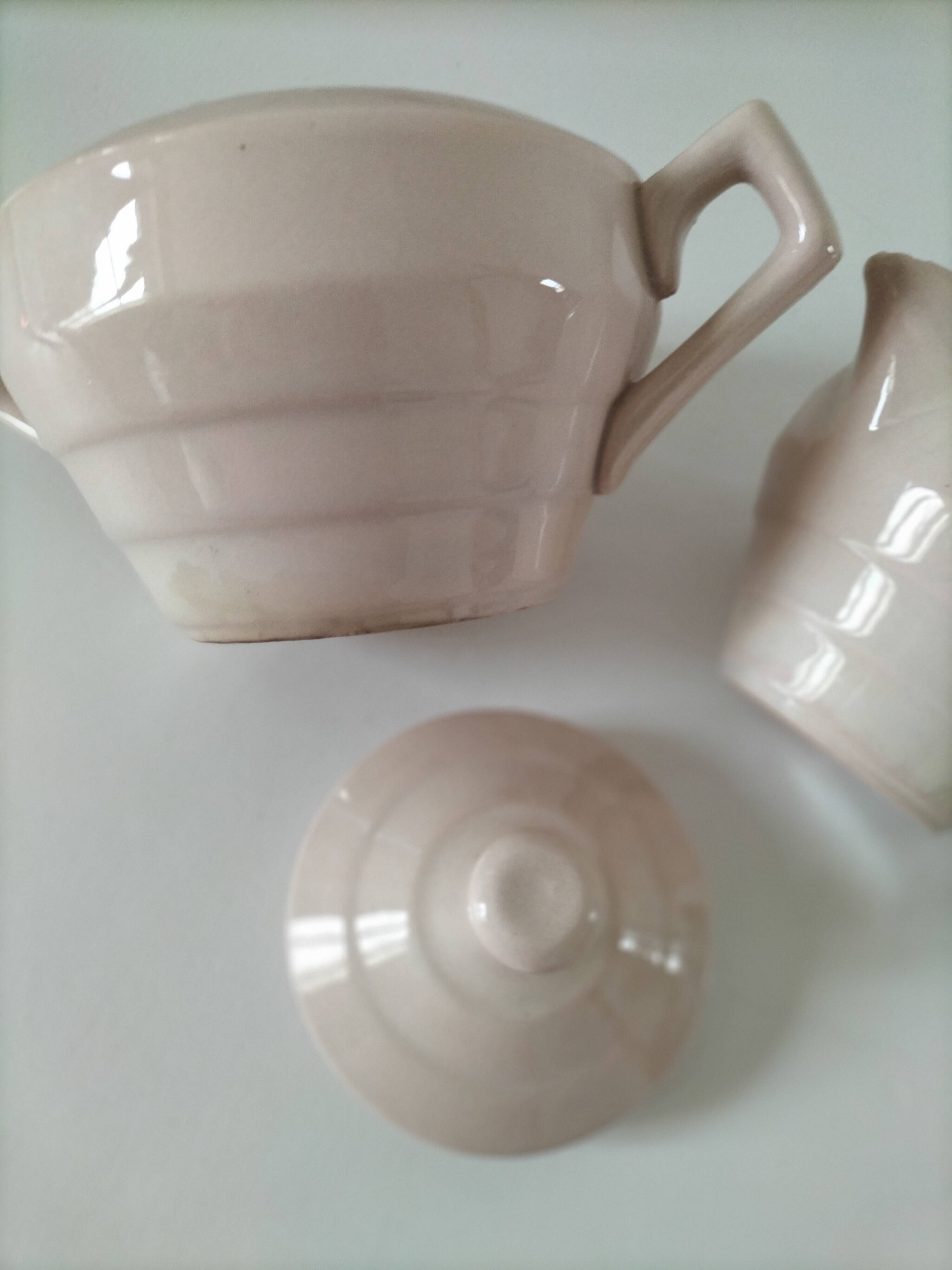 Art Deco sugar bowl and milk jug Céranord Saint-Amand pale pink