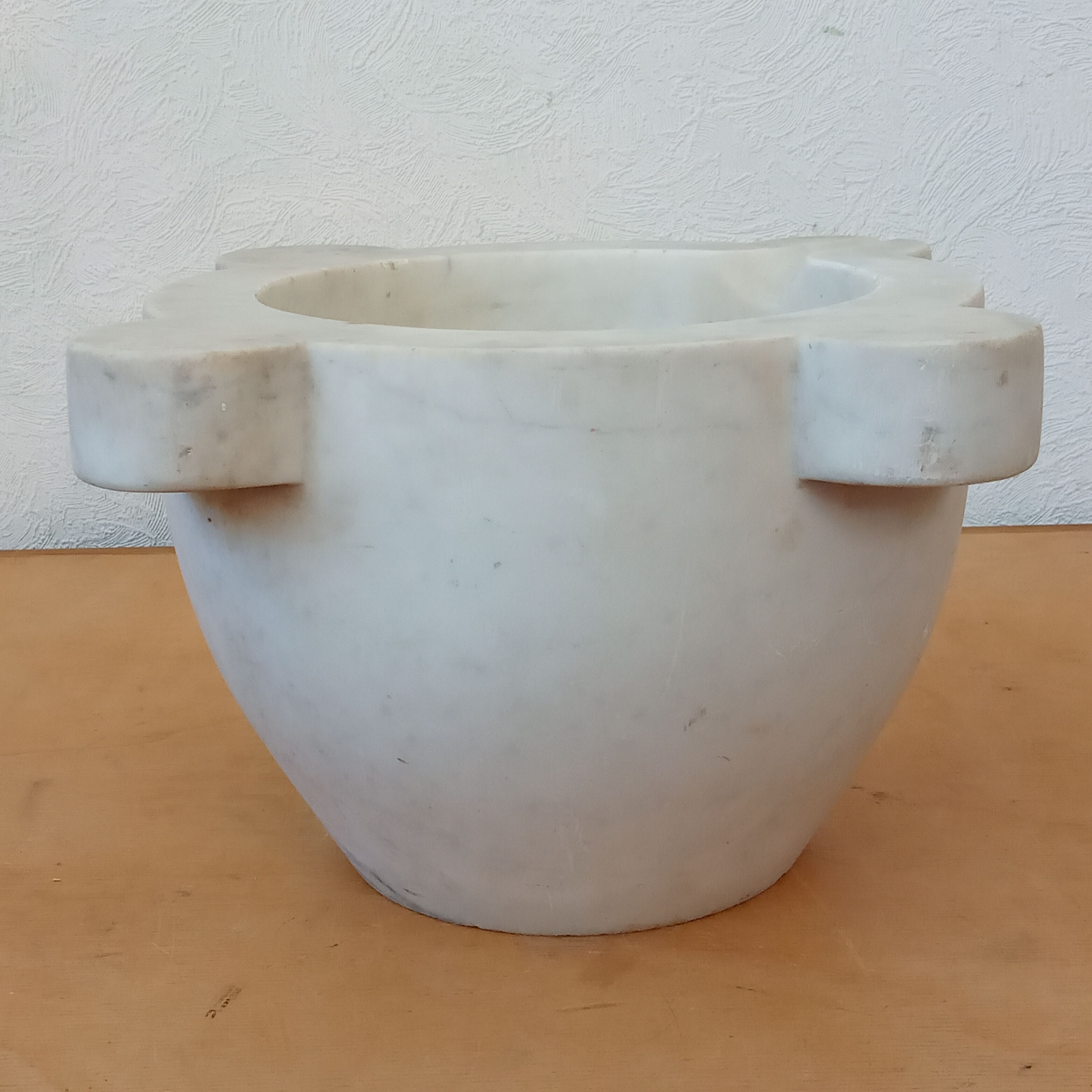 XL mortar in white marble, porcelain pestle