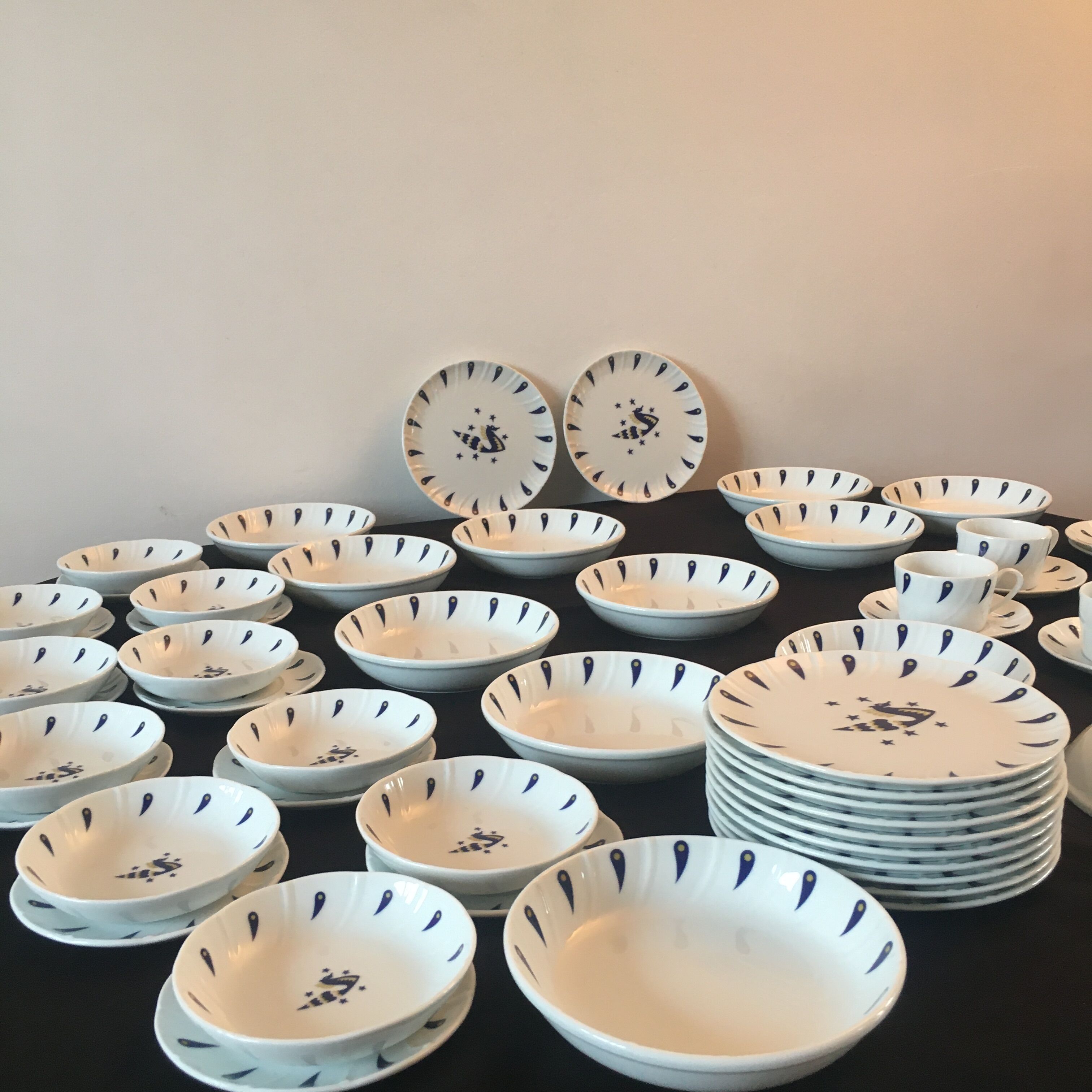 58 service pieces by Jean Picart le Doux for Air France
