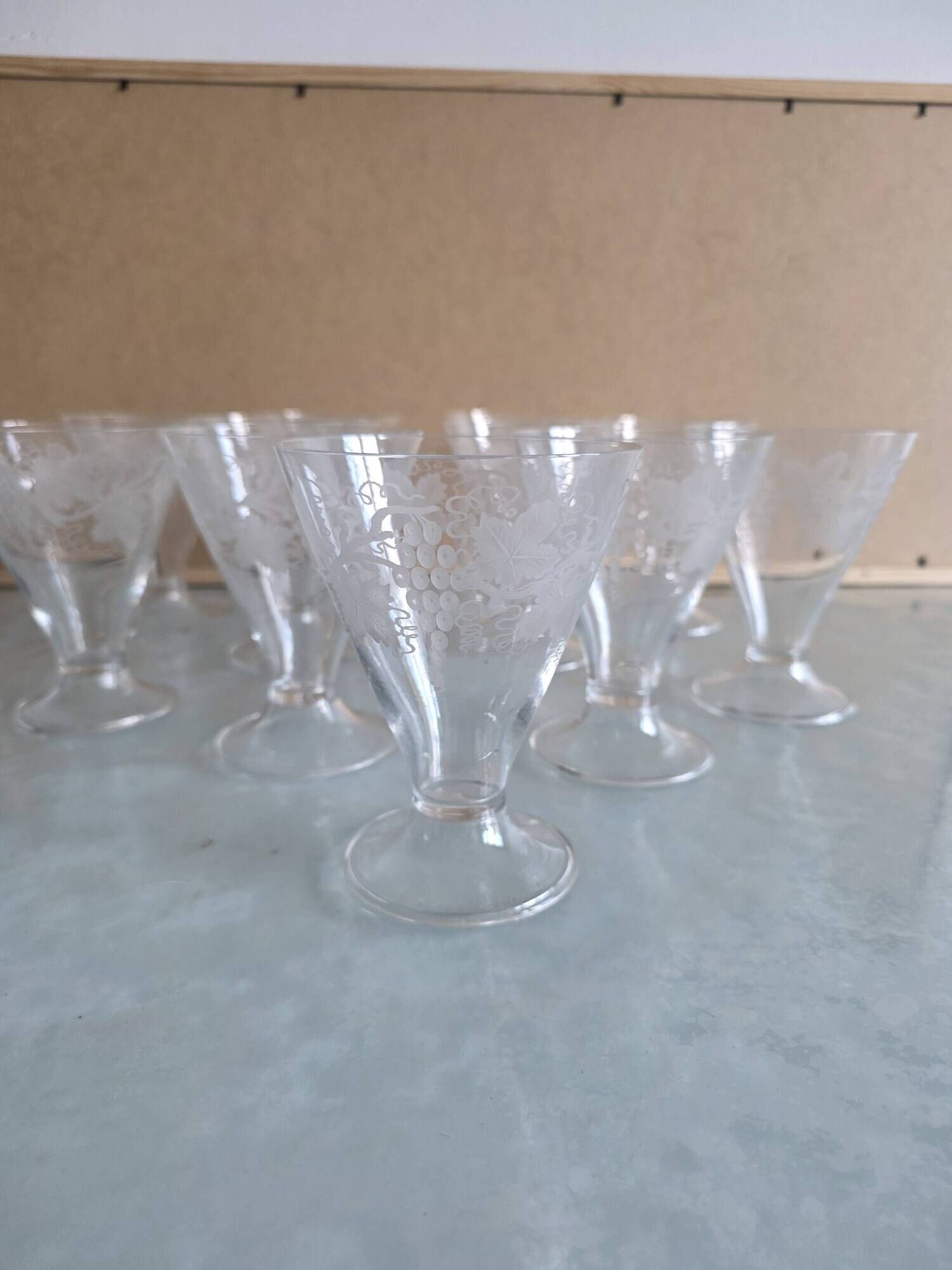 11 verres en cristal Delvaux Paris