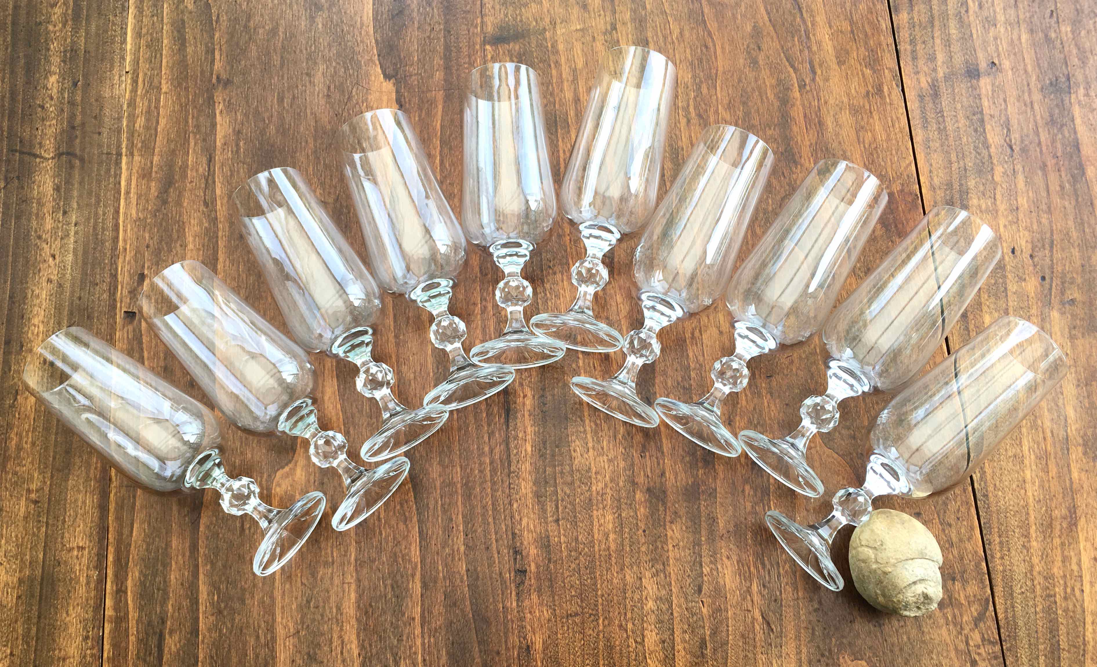 10 crystal champagne flutes