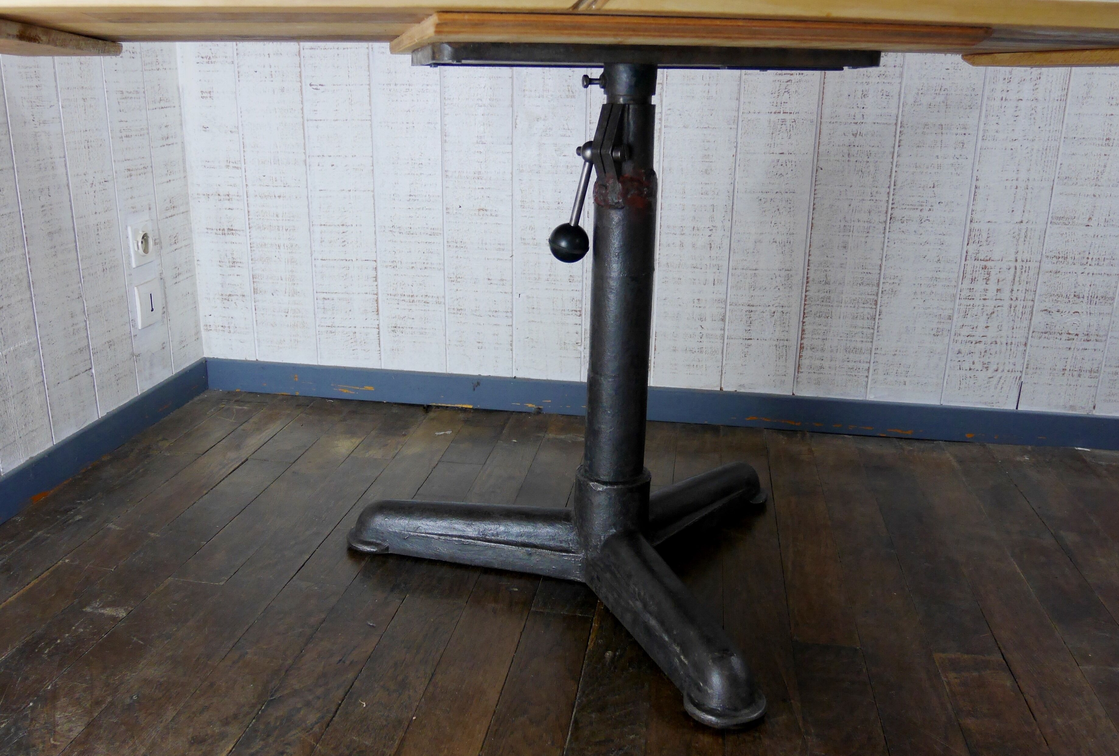 Table console pied central industriel fonte et bois