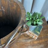 Old bucket in wood & metal 19th century