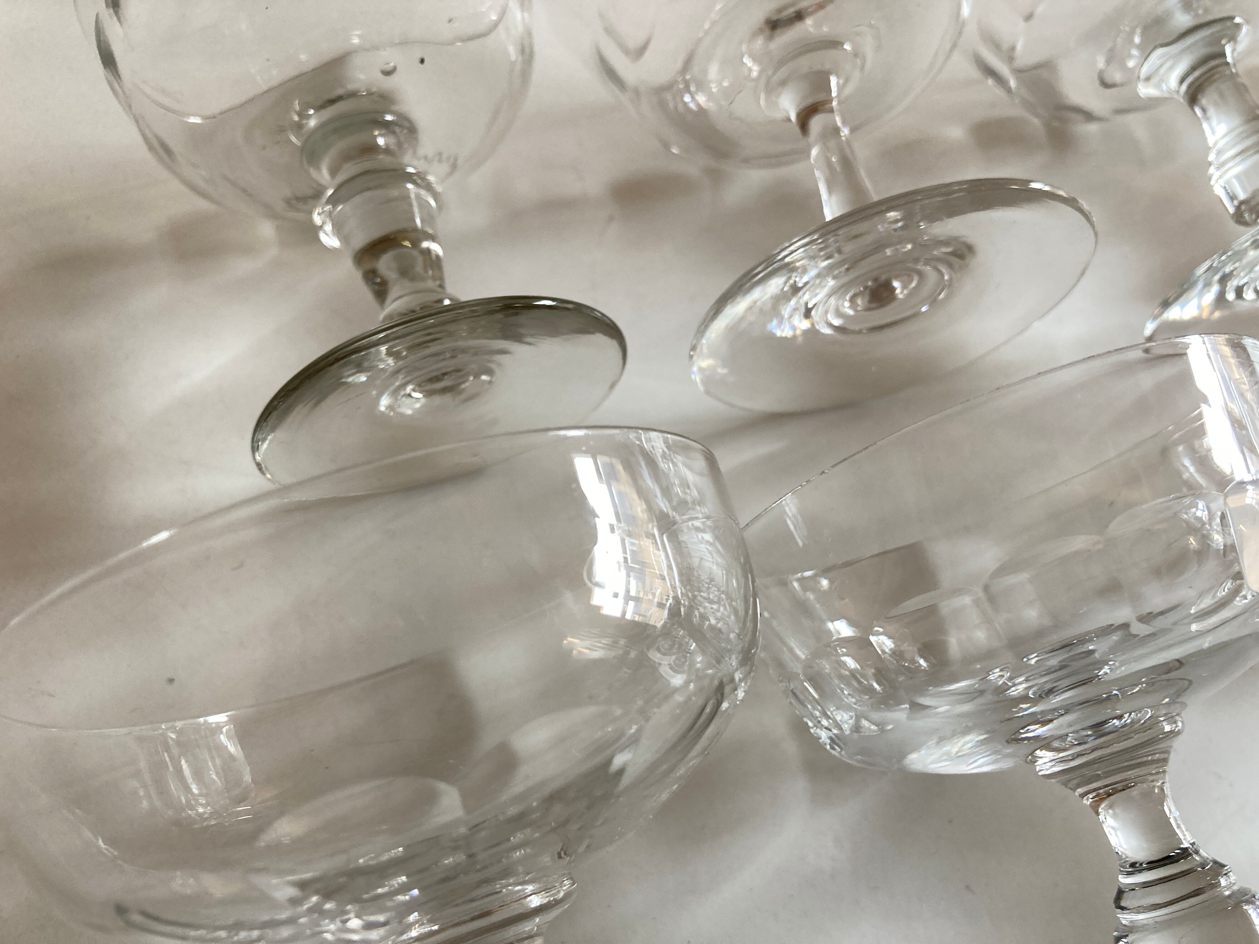 Set of 8 19th crystal crystal glasses with matching flat ribs