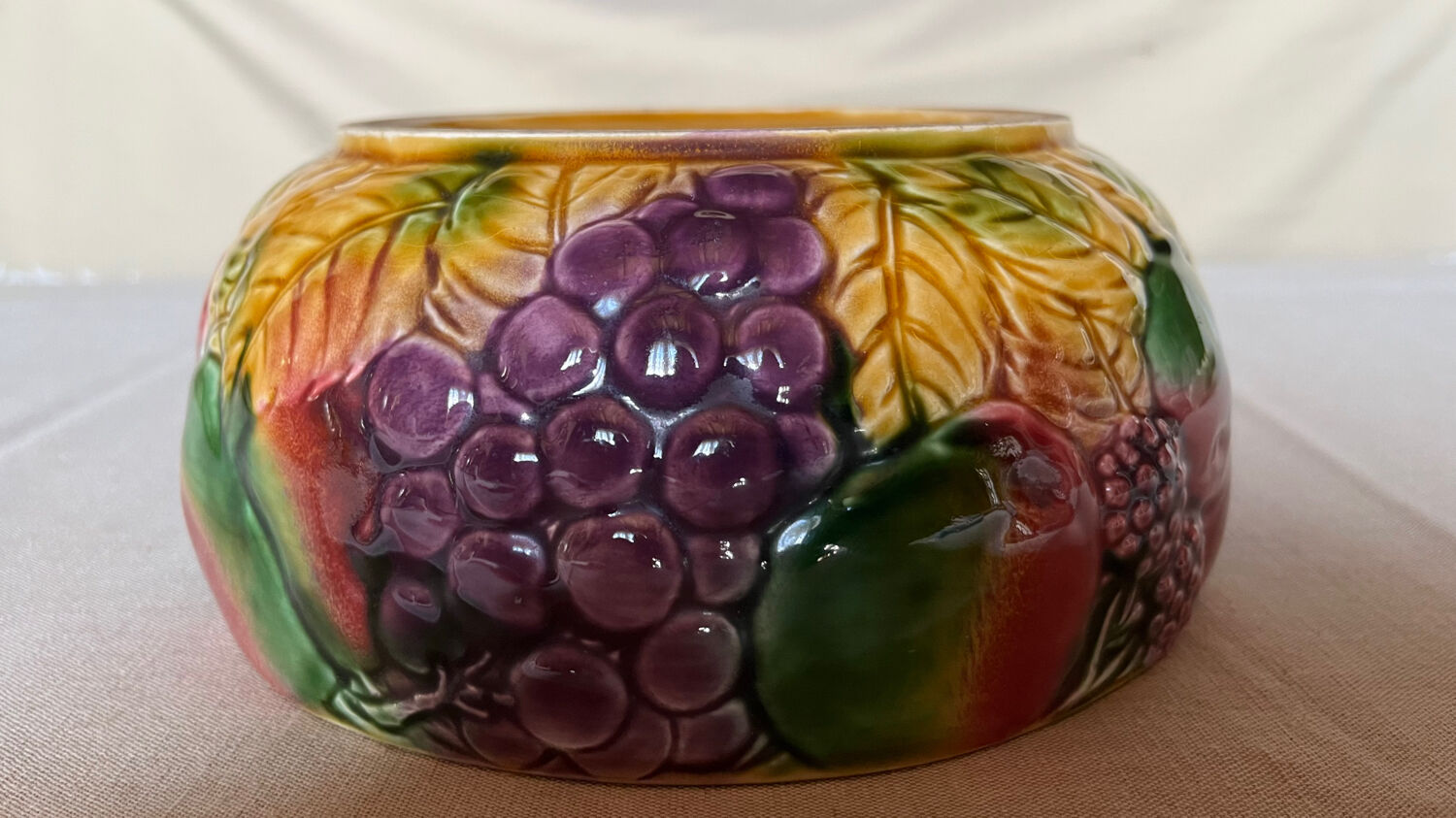 Vintage Sarreguemines slip cup