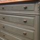 Commode ancien en chêne vert olive