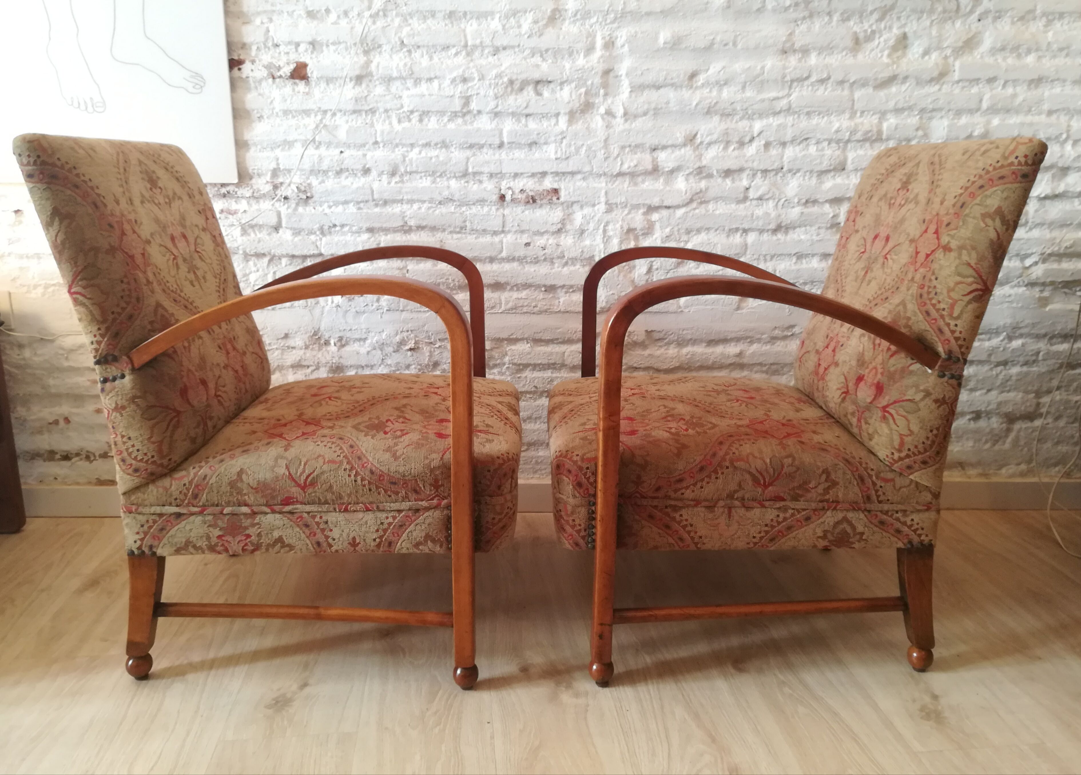 English armchair couple art deco