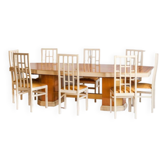 Salle à manger de Jean Claude Mahey Grande table laquée et 8 chaises assorties.
