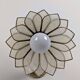 Paire appliques fleurs en nacre