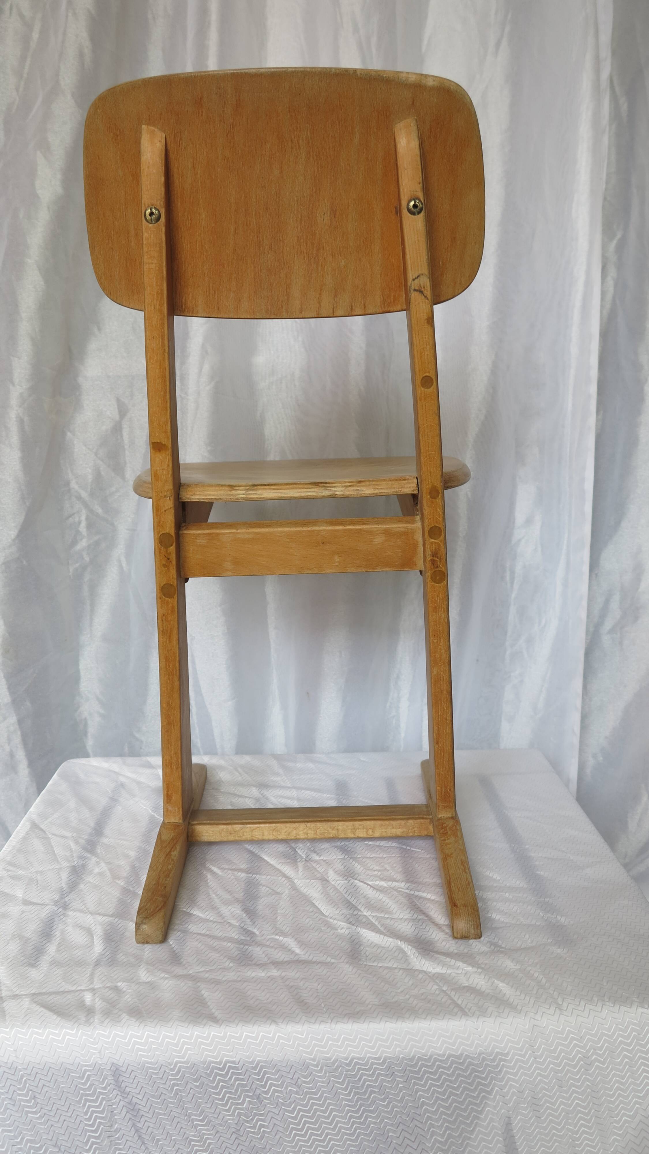 chaise enfant design bois clair