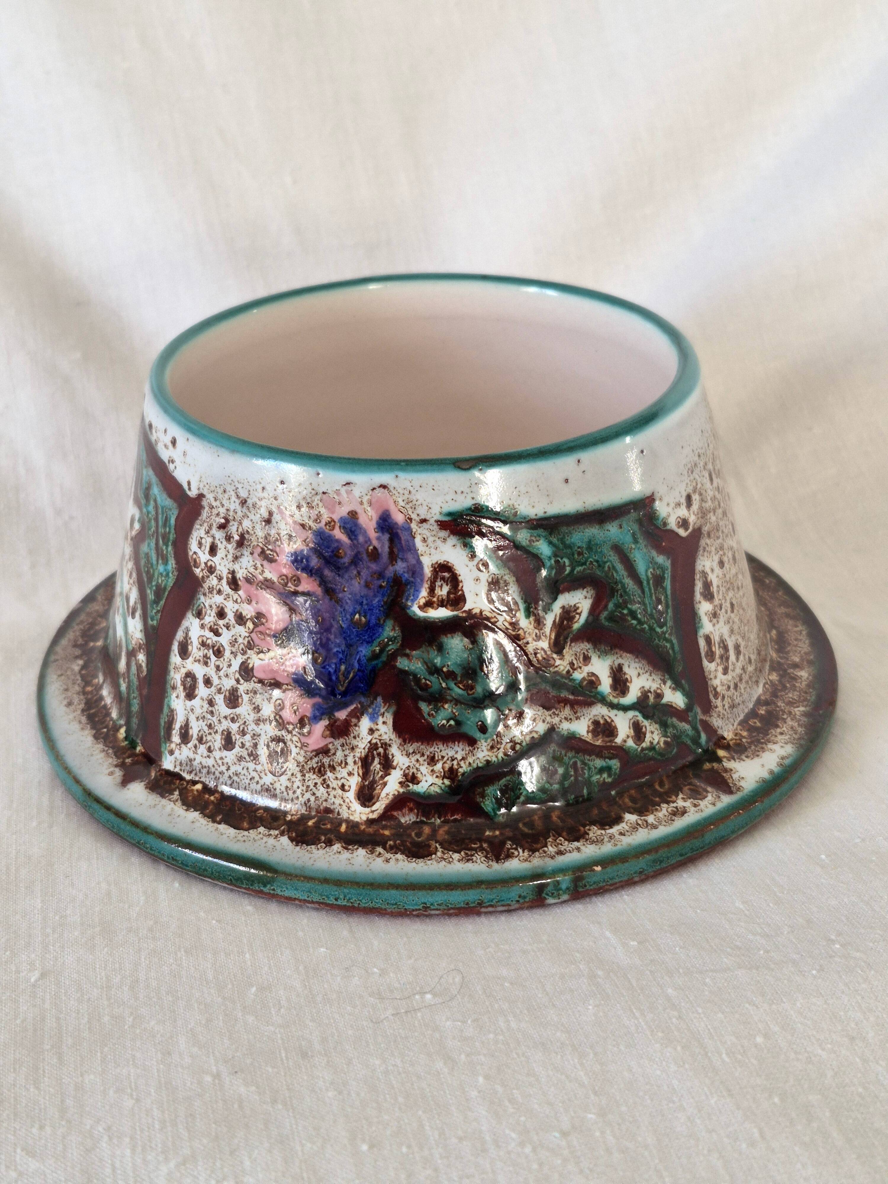 Cache-pot, empty pocket Vallauris, "Aux Chardons" pattern by Etienne Daniel.