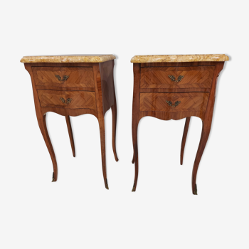 Paire de tables de chevet en bois de rose Style Louis XV