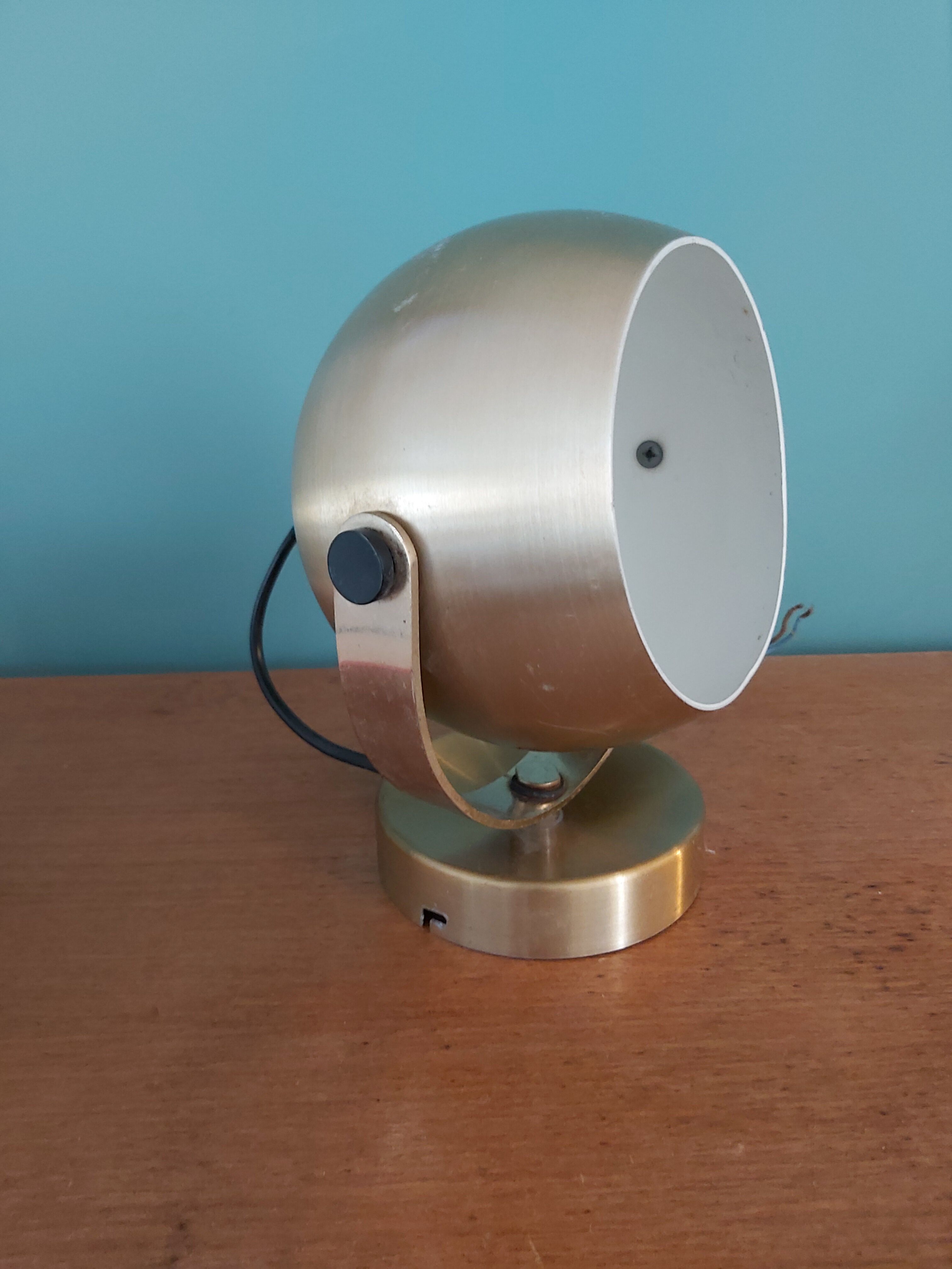 Spot eye ball golden vintage sce