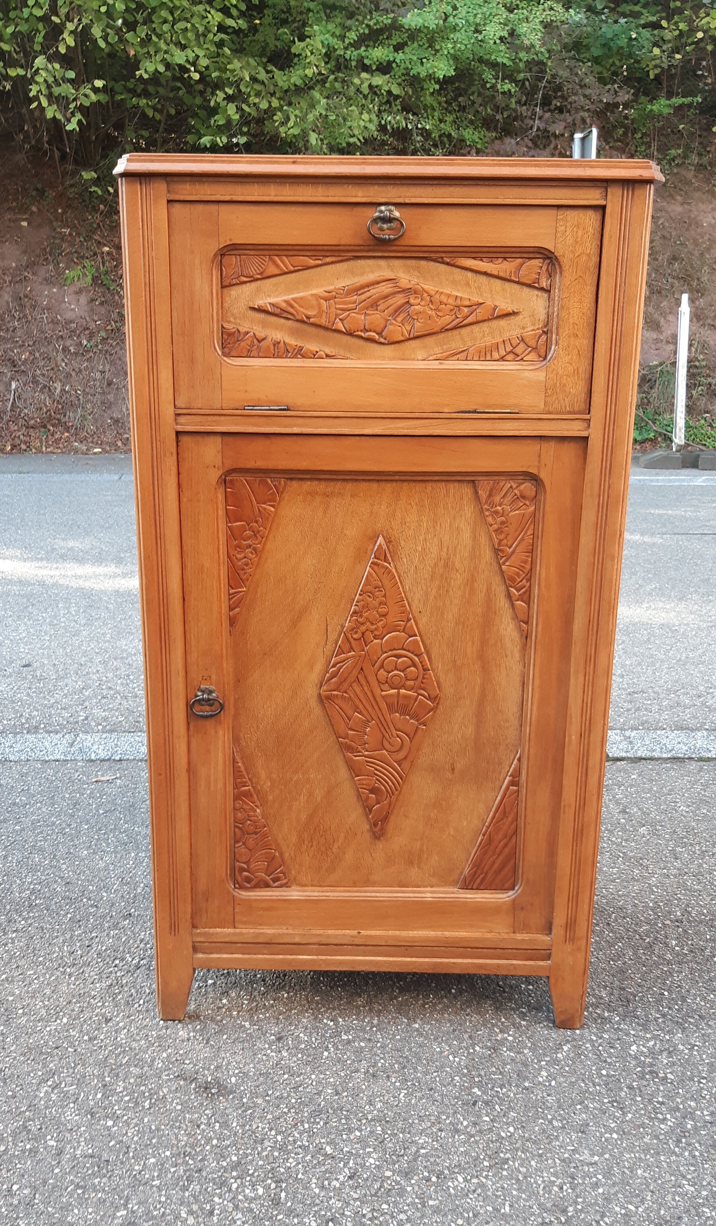 Art deco hi-fi cabinet