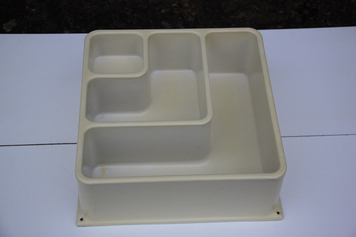 Prisunic plastic shelf 70s