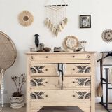 Art Deco chest of drawers