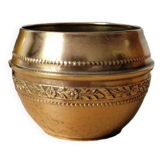 Small brass pot / vase