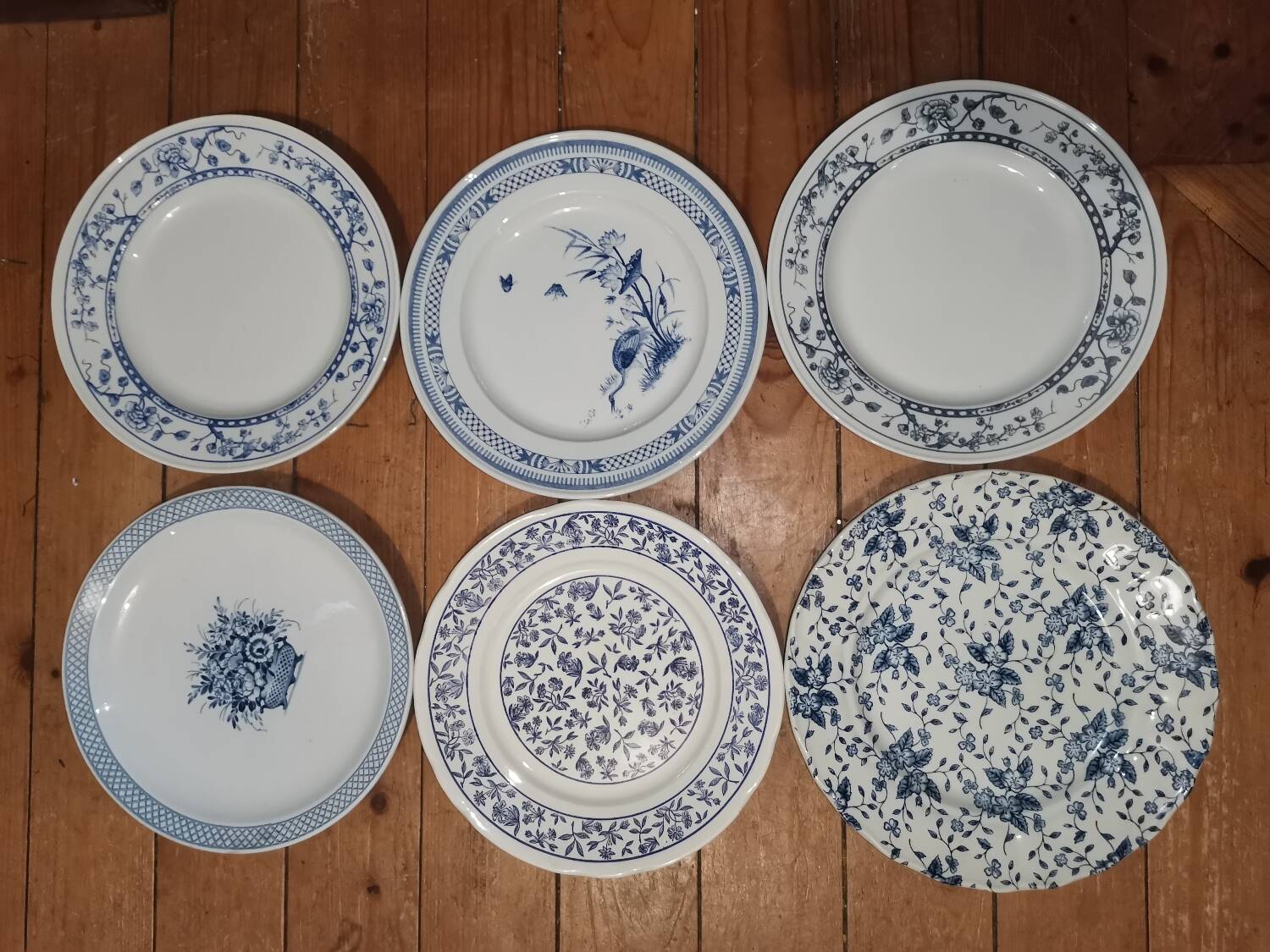Blue mismatched plate set