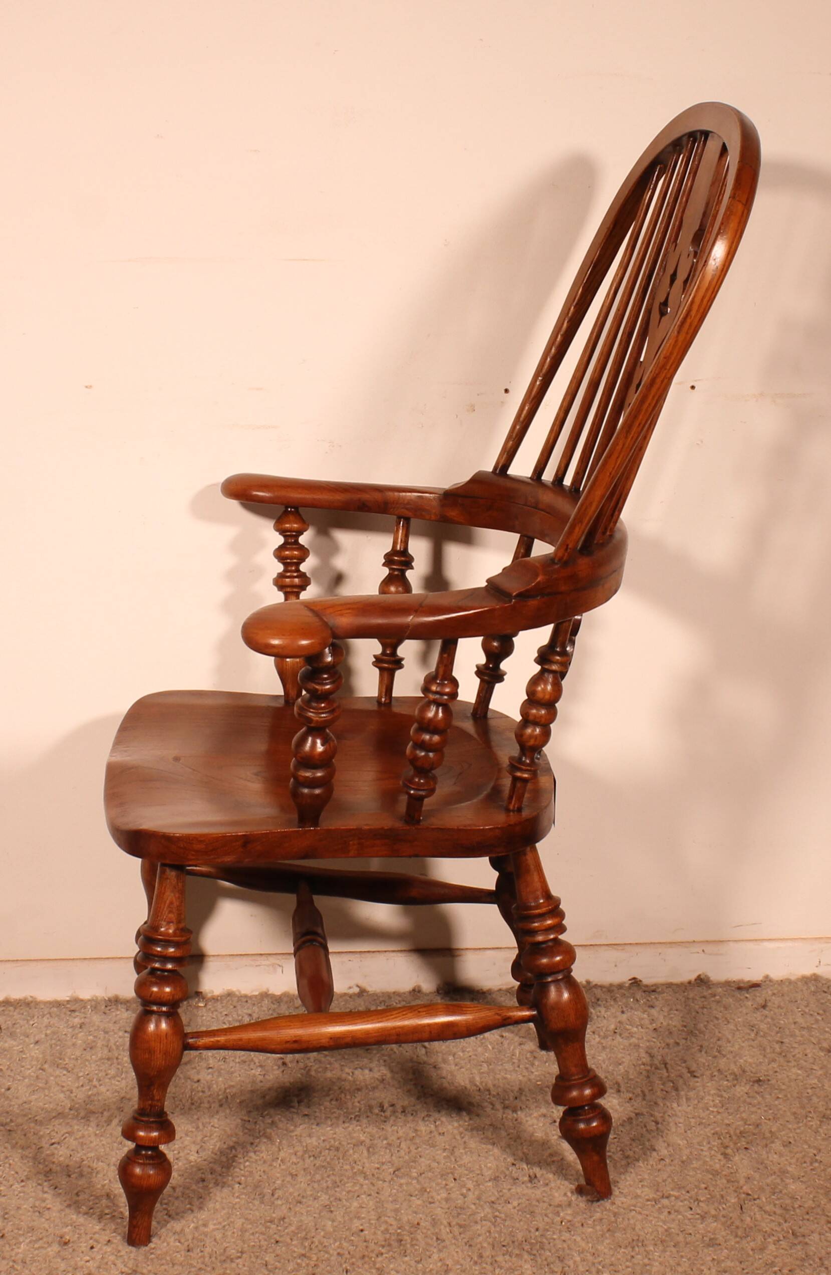 19th century Windsor oak armchair