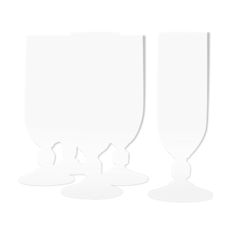 Crystal champagne flutes