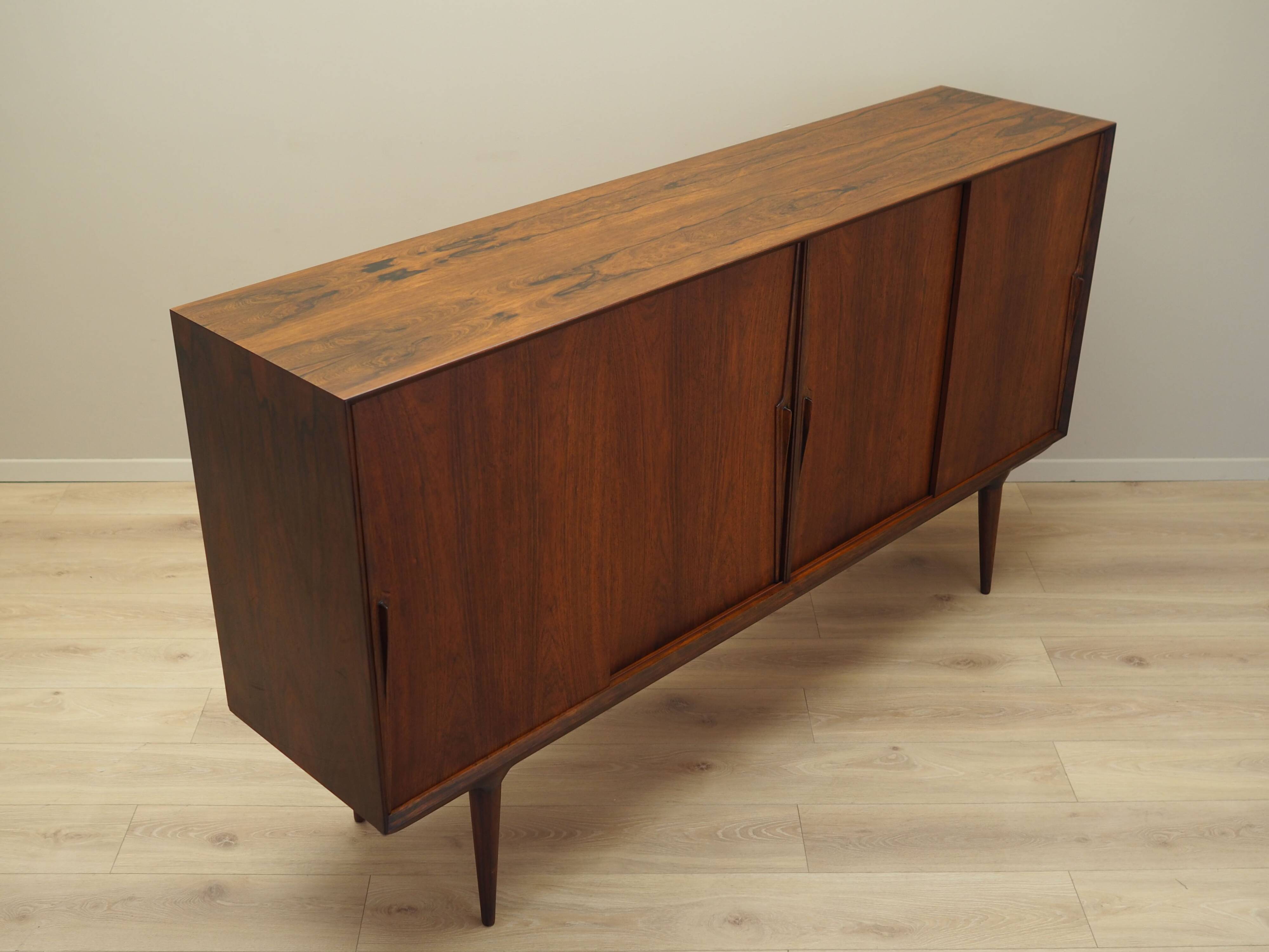Enfilade en palissandre, design danois, années 1970, fabricant : Omann Jun
