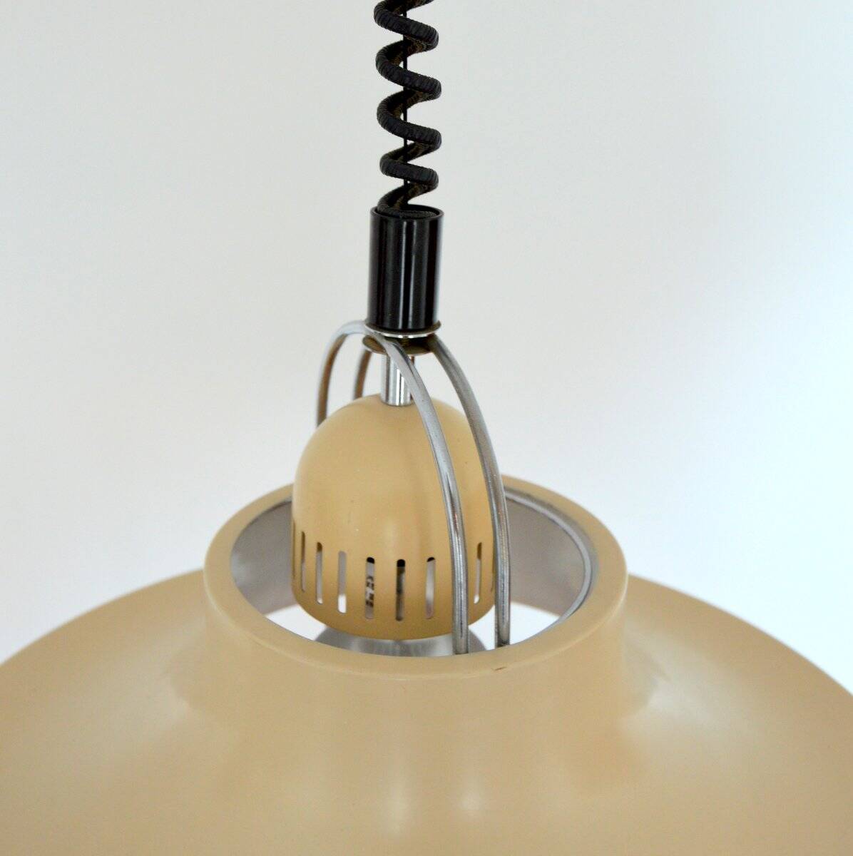 Suspension space age monte et baisse design 1970s