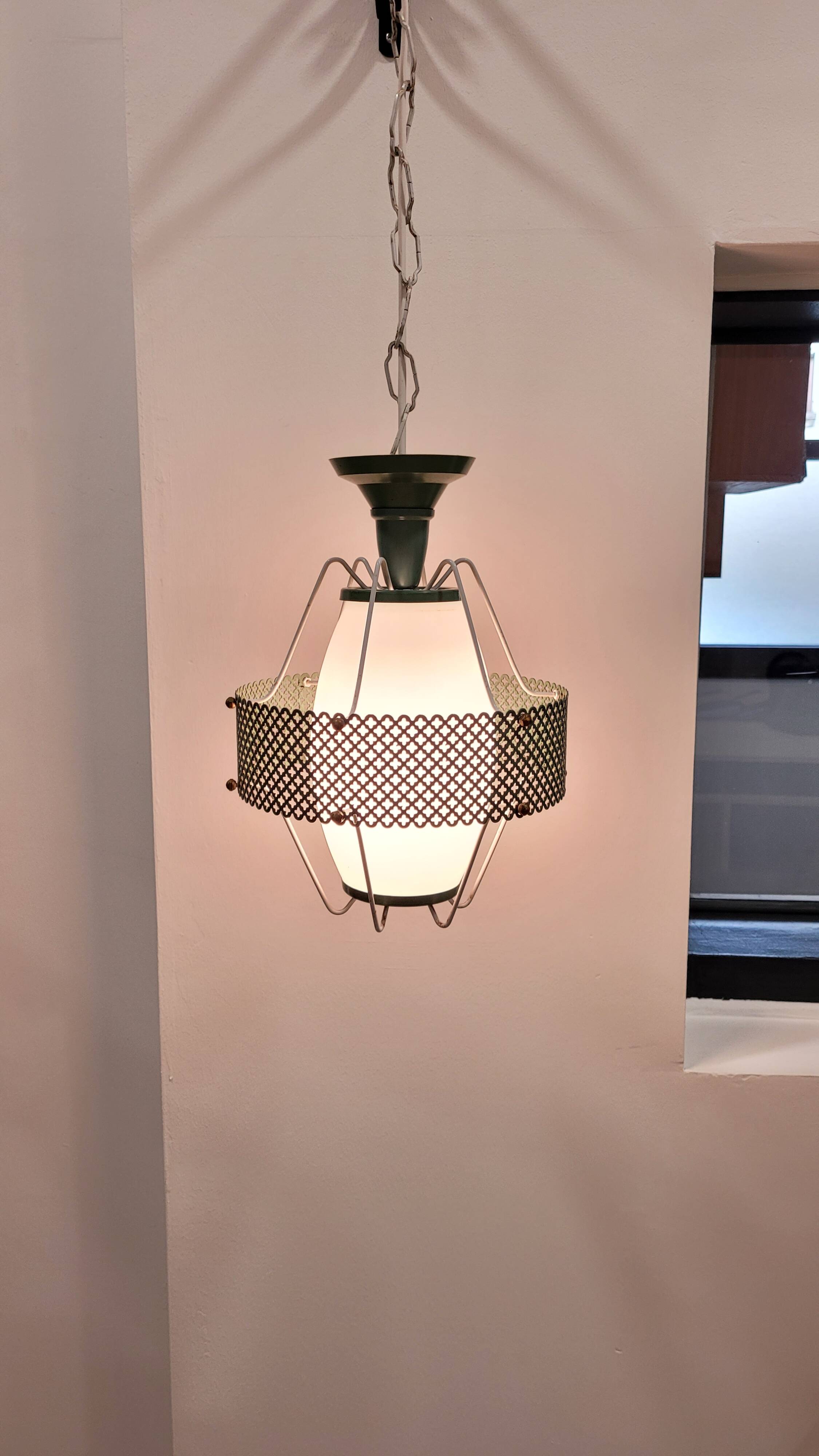 Green metal suspension