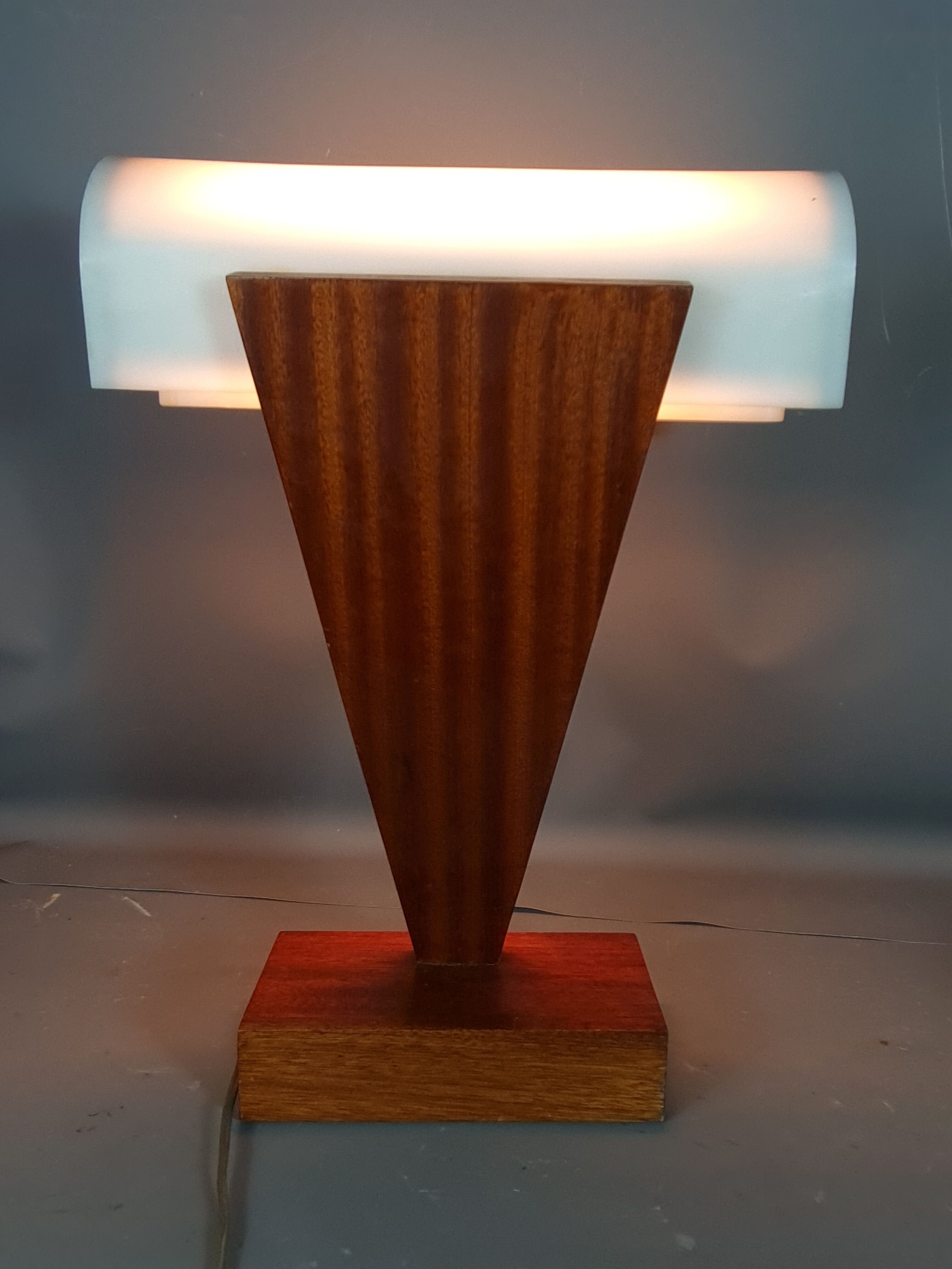Table lamp in wood and plexiglass vintage 70/80s