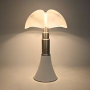 Lampe de table « Pipistrello » blanche de Gae Aulenti pour Martinelli Luce