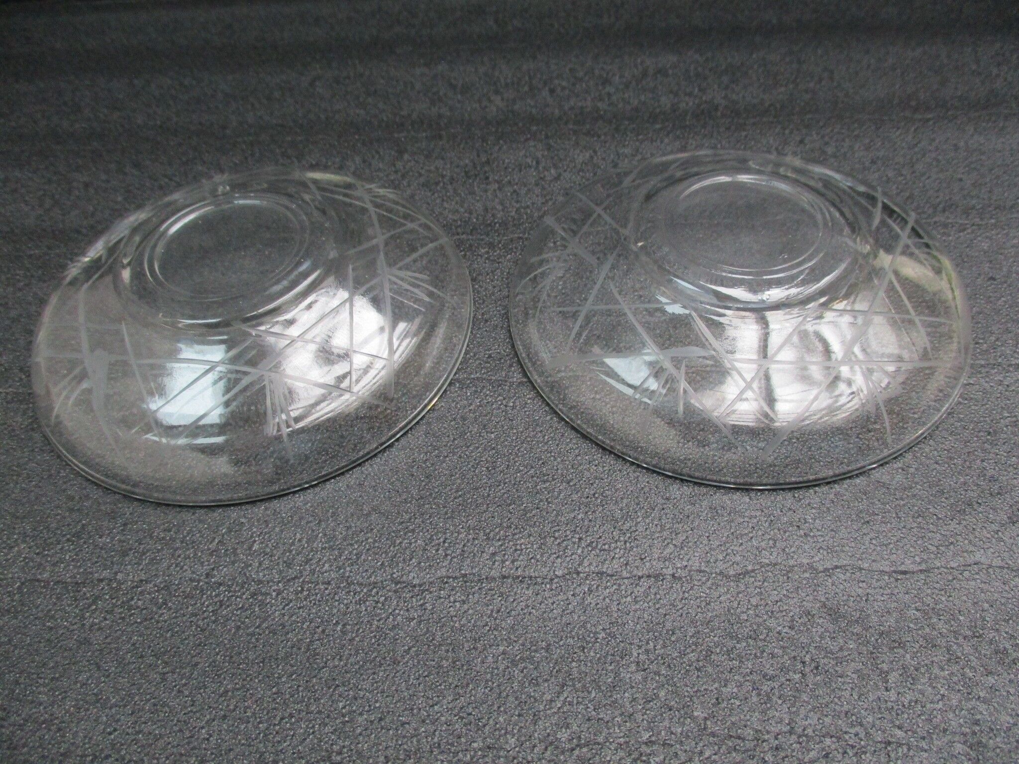 4 coupelles en verre gravé art déco