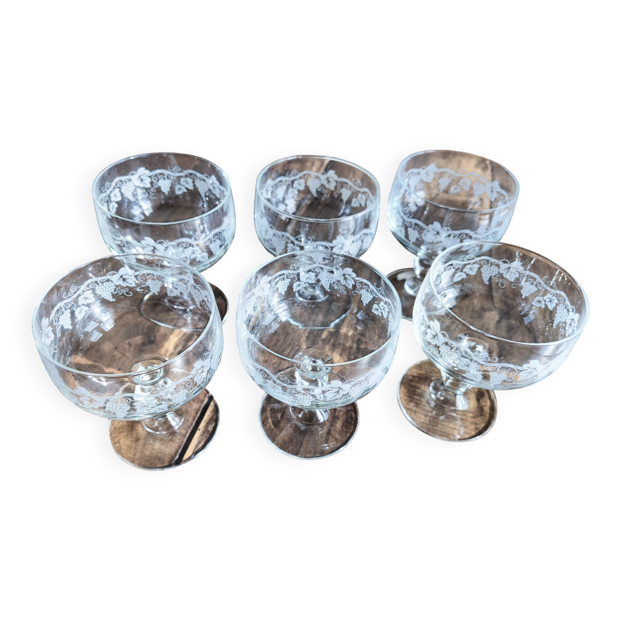 Set of 6 vintage glass champagne glasses with grape cluster filigree