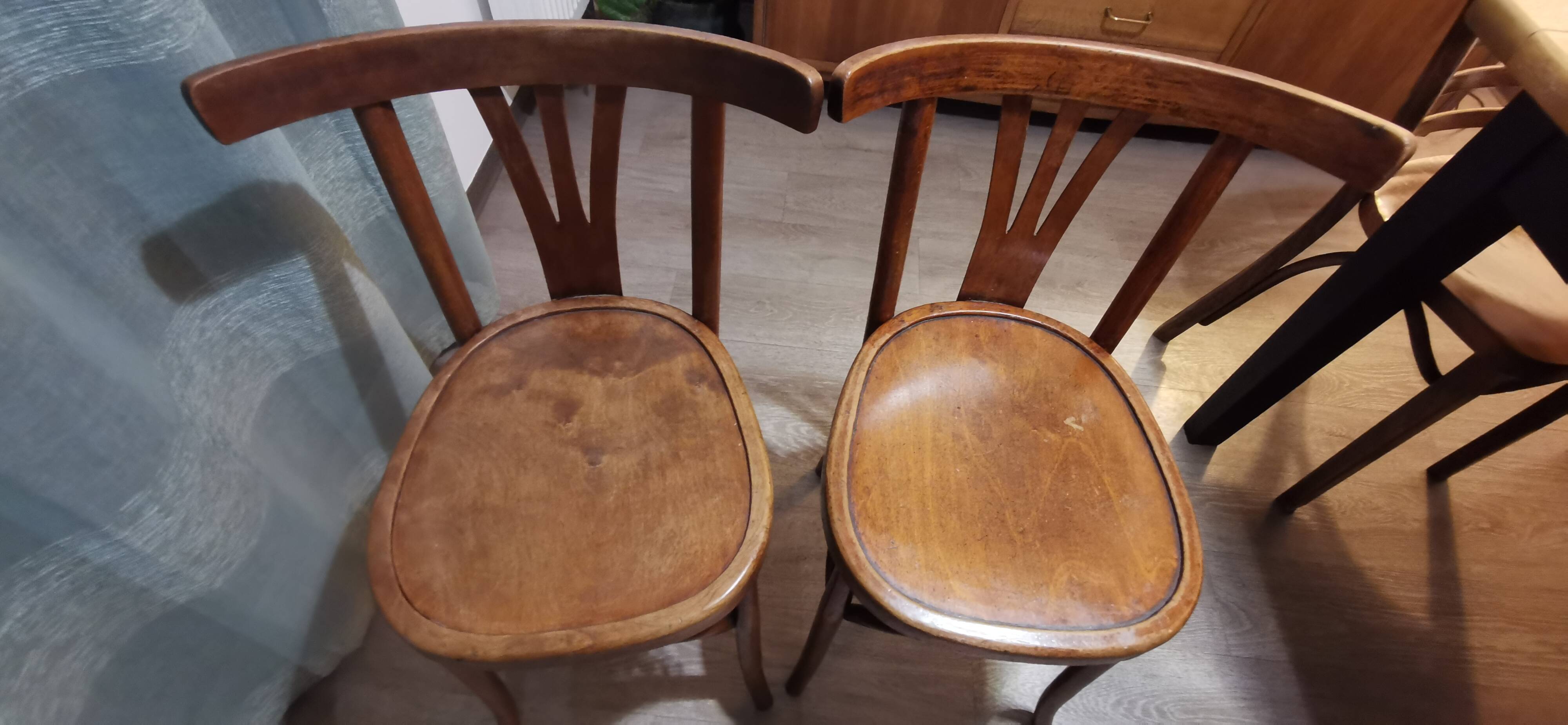 Lot of bistro chairs