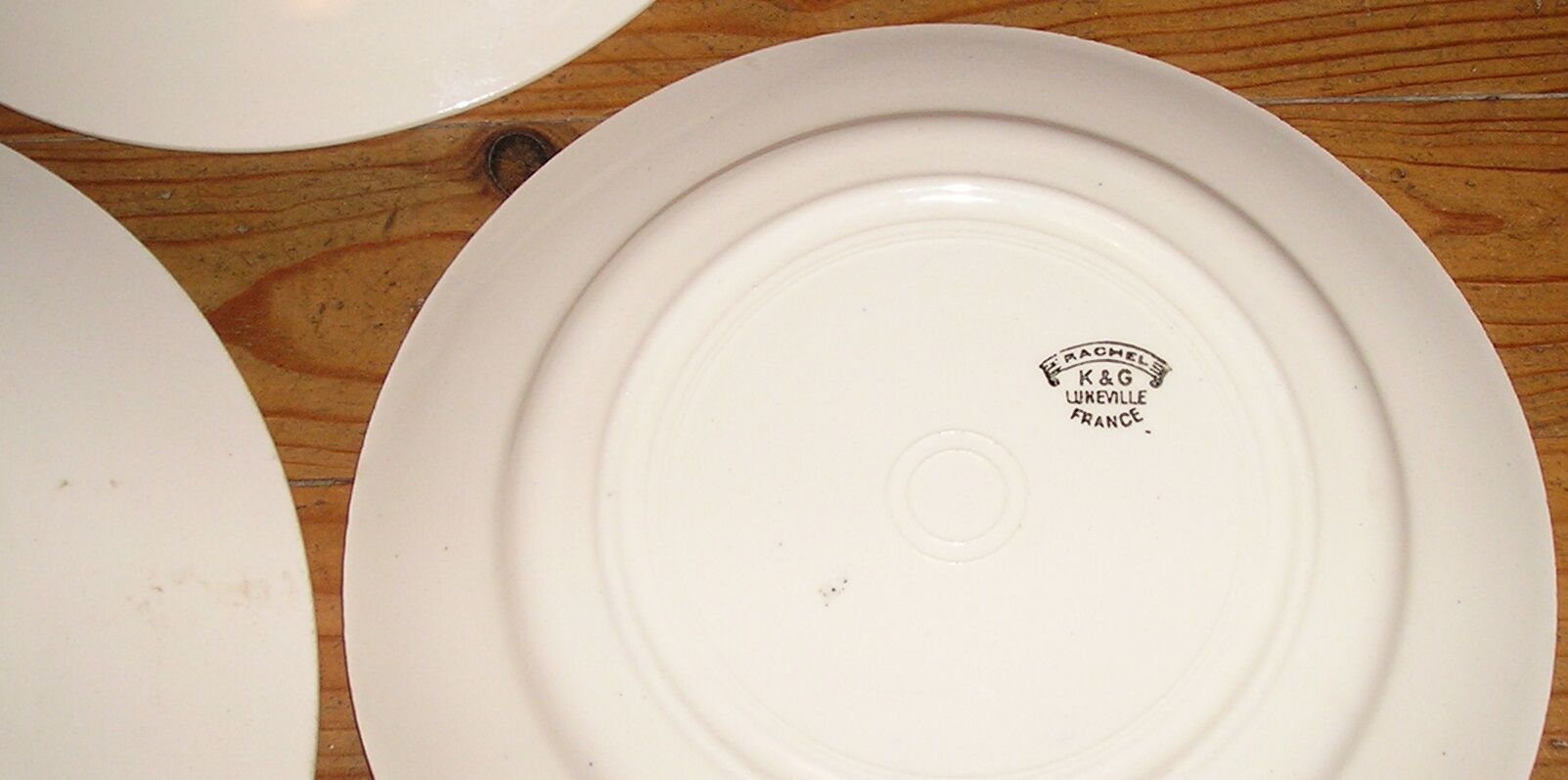 Set of 4 dinner plates and round top, K & G Luneville faience model "Rafael"
