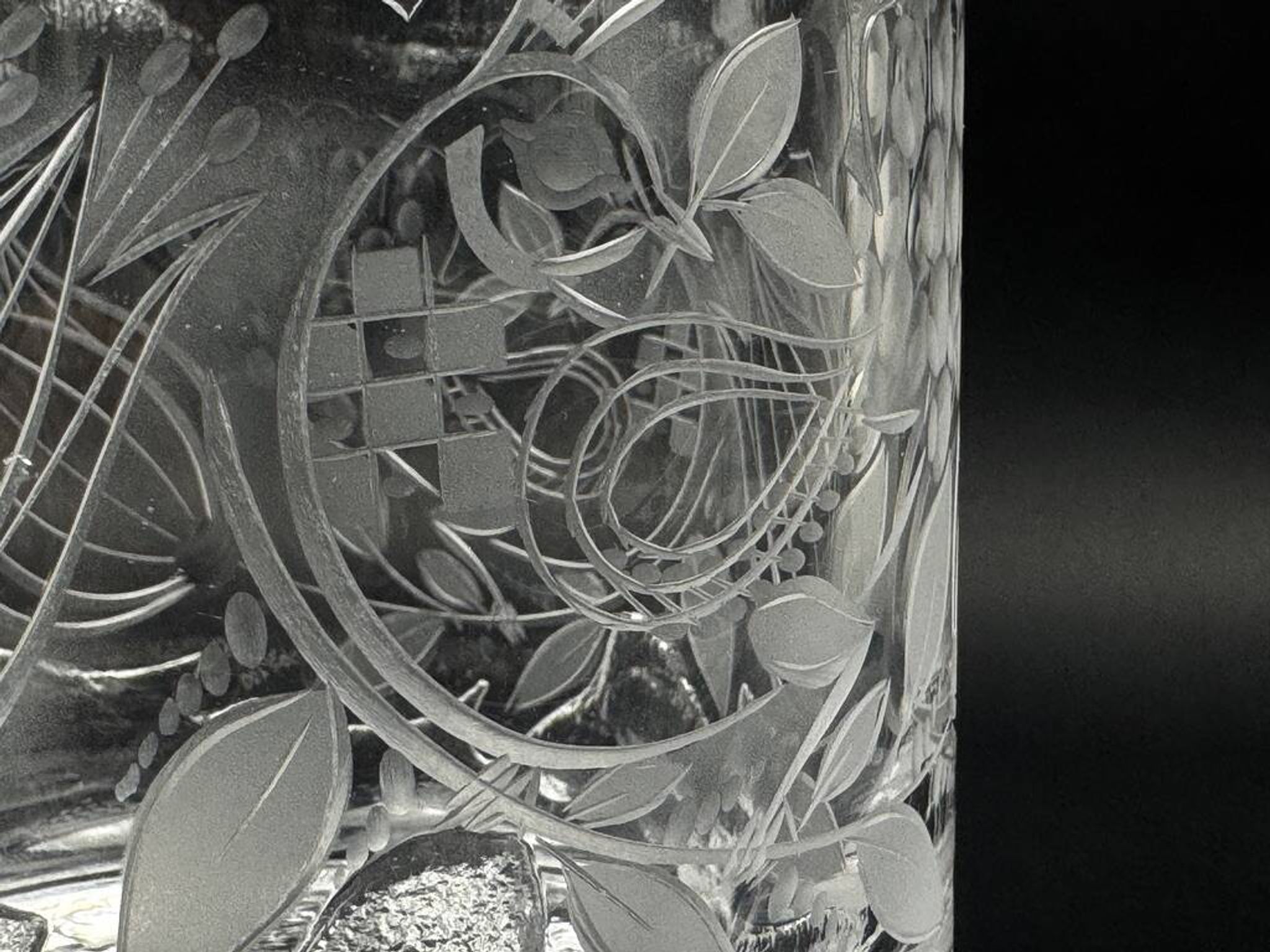 Crystal vase by Bjorn Wiinblad for Rosenthal, limited edition numbered 63/100