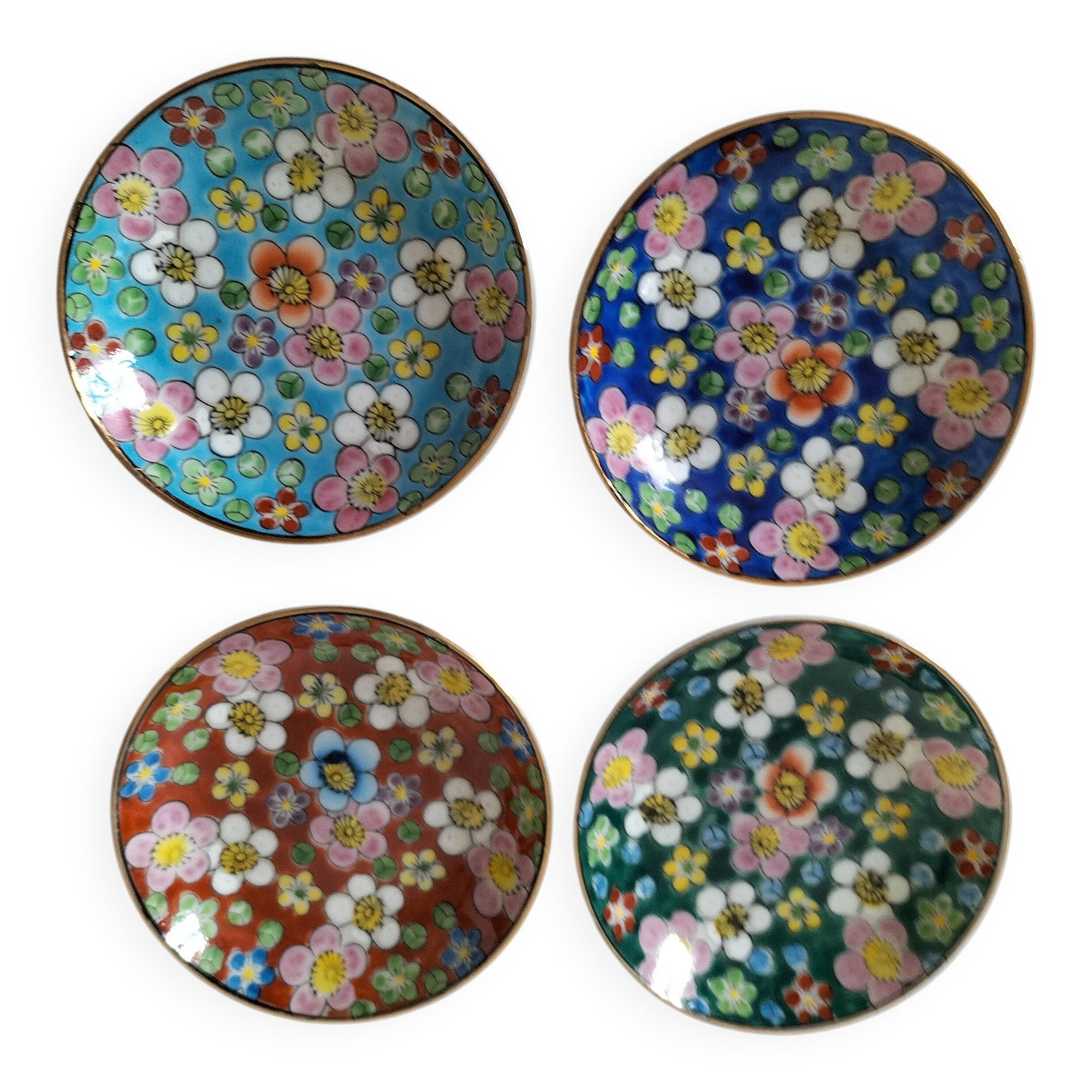 Set of 4 vintage Japanese mini bowls