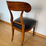 Biedermeier Shovel Chair in Walnut Veneer & Black Leather, Austria, 1820s