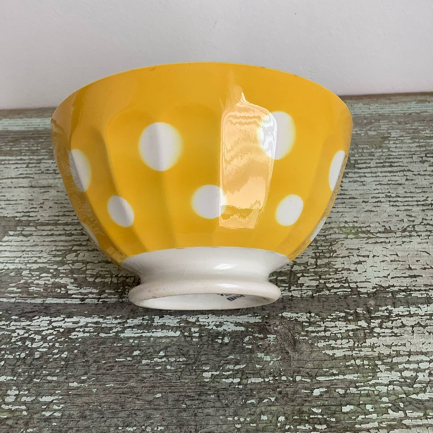Yellow digoin bowl