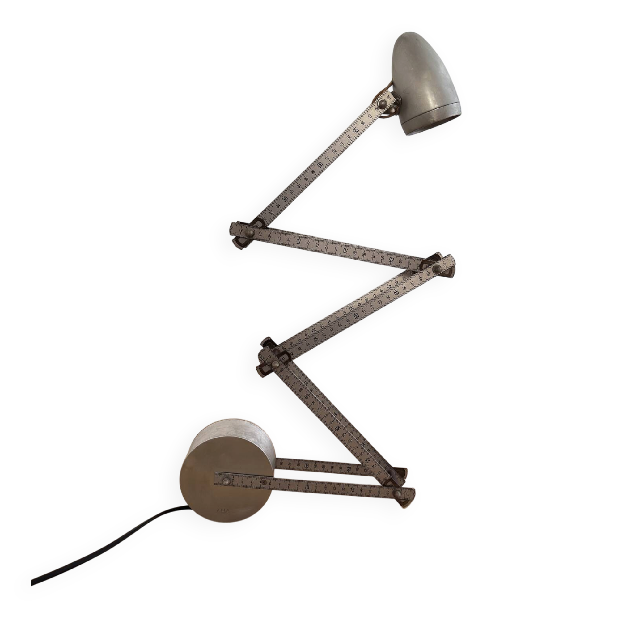 Aha desk lamp by DEMETER