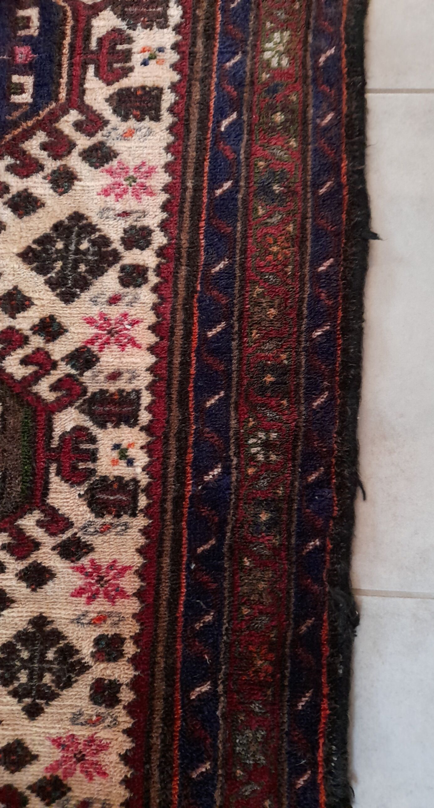 Hand-knotted Caucasian rug 94x150cm