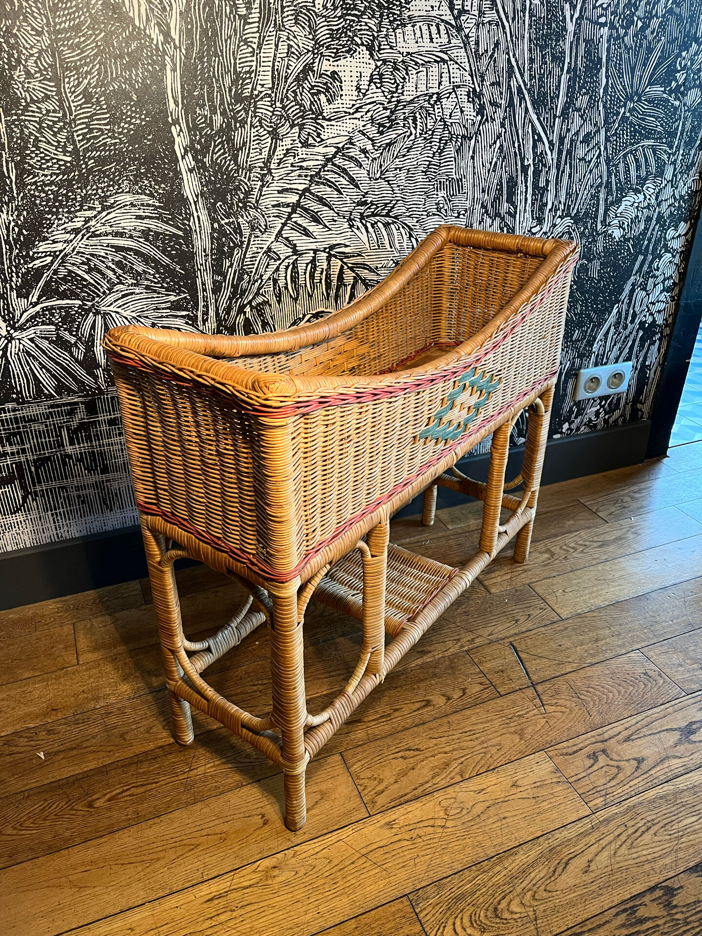 Rattan plant stand