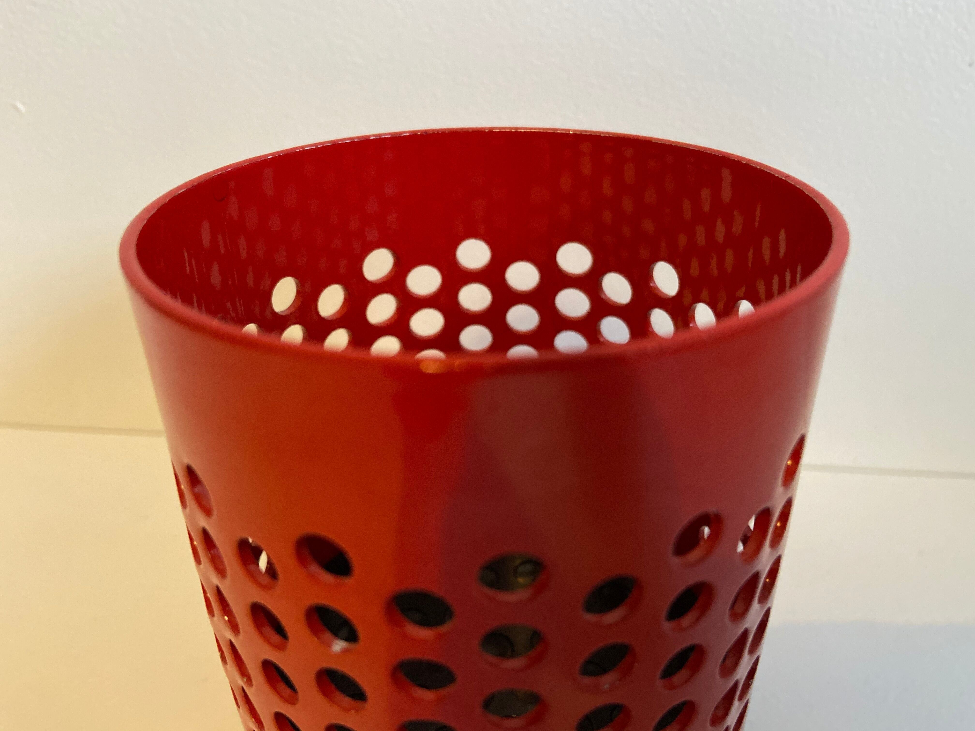 Rexite red pencil jar